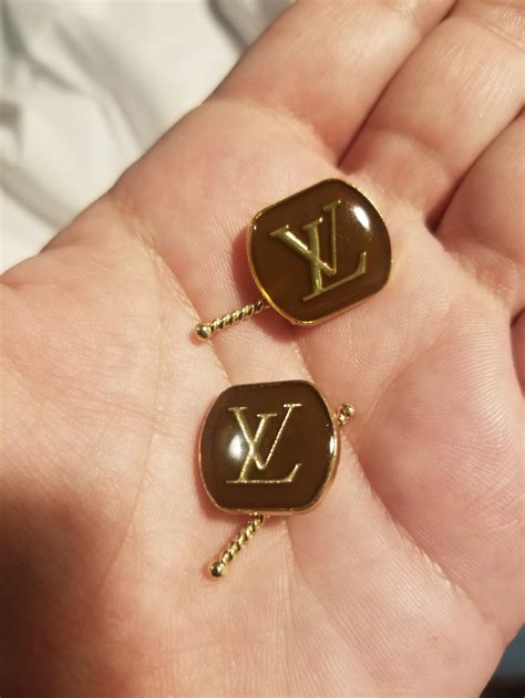 lv cufflinks.